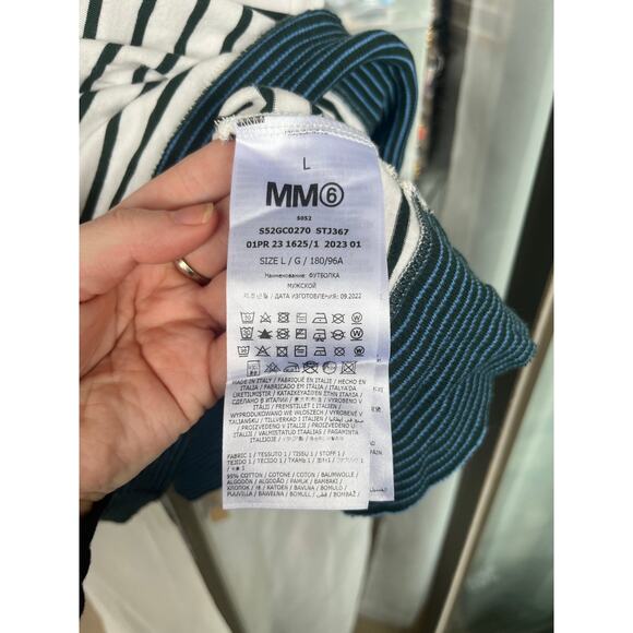 MM6 Maison Margiela Off-White Splice T-Shirt, Size L - Picture 10 of 11